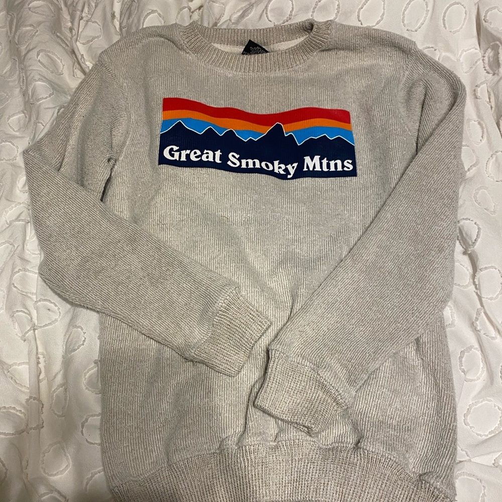 Great smoky mountains sweater/crew neck